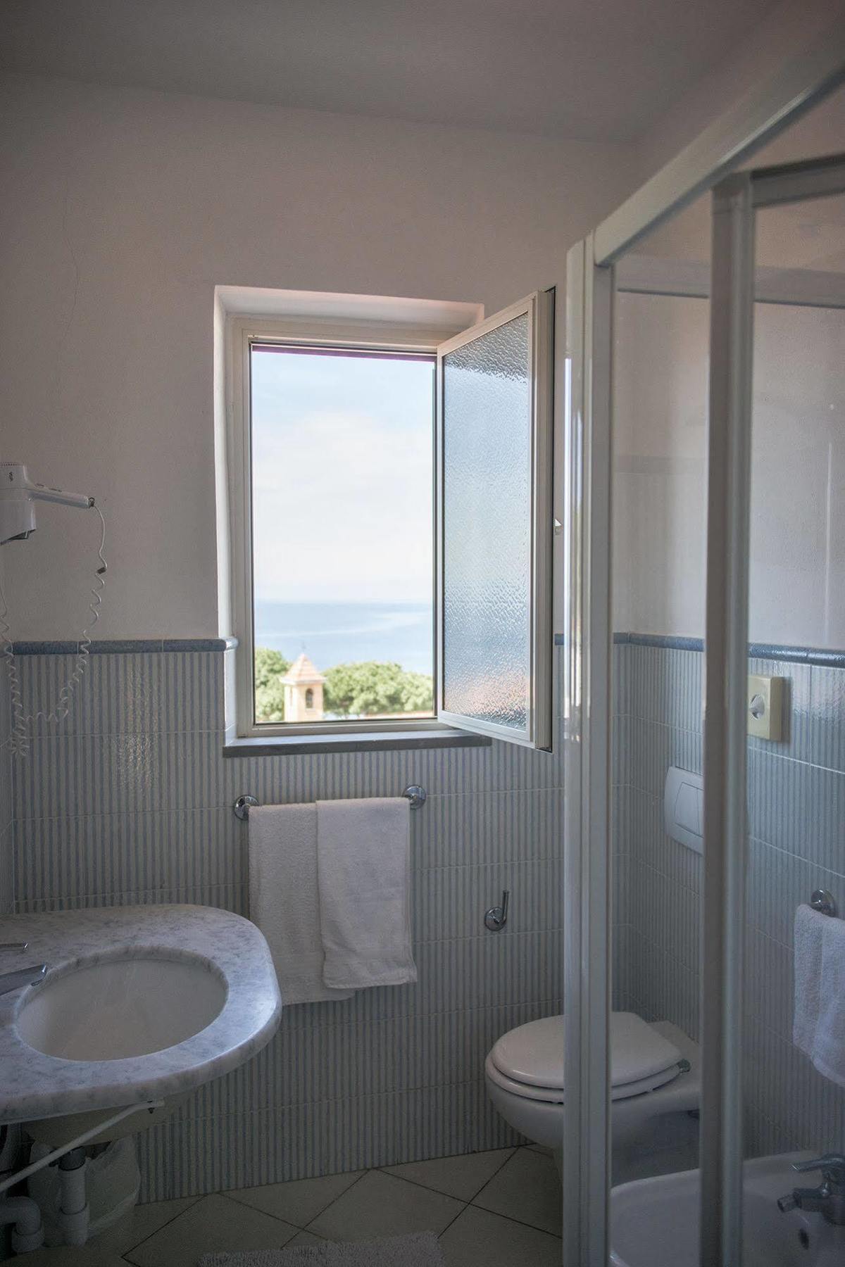 Hotel Il Perseo Chiessi Ngoại thất bức ảnh